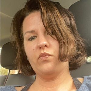 Meet your Posher, Pam